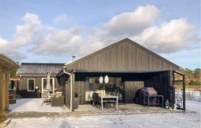 Cozy Home In Hals With Jacuzzi in Hals